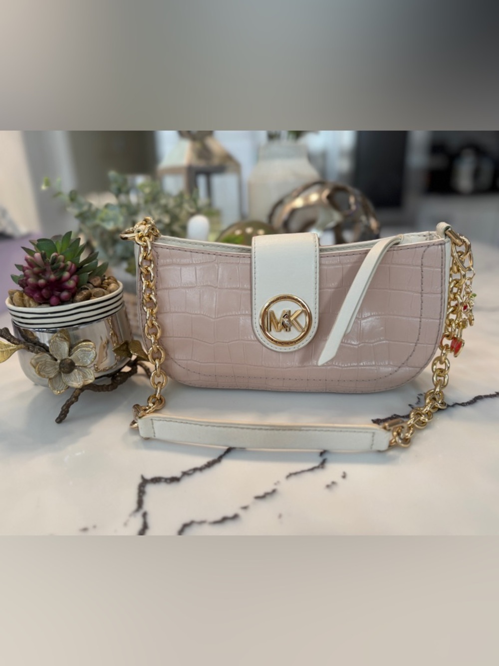Michael Kors Blush Croc-Embossed Leather Crossbody with Gold Hardware😍😍😍😍😍😍